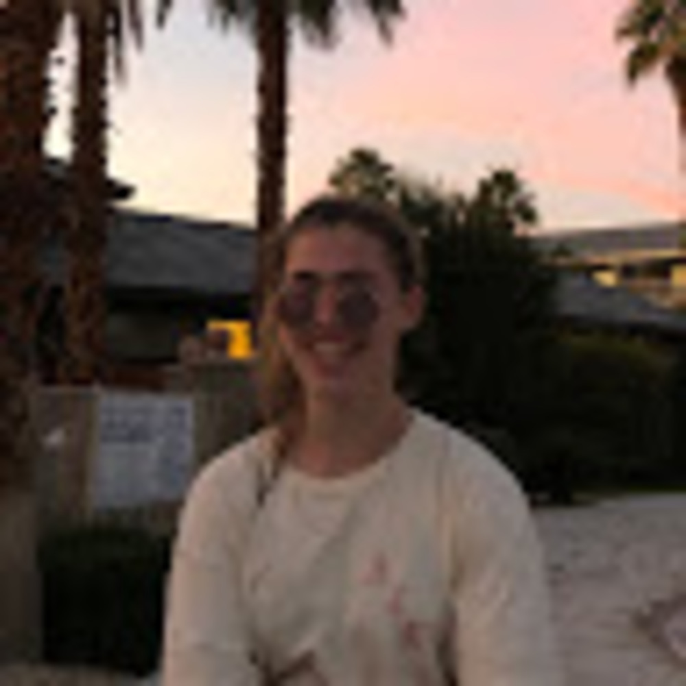 Meet your Posher, Taya